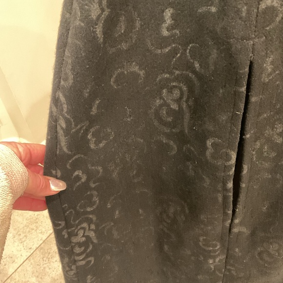 Queen of the Capes Wool Cape Coat - Picture 9 of 14